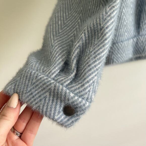 Mystree Fuzzy Soft Button Front Herringbone Shacket Blue S - Picture 10 of 10